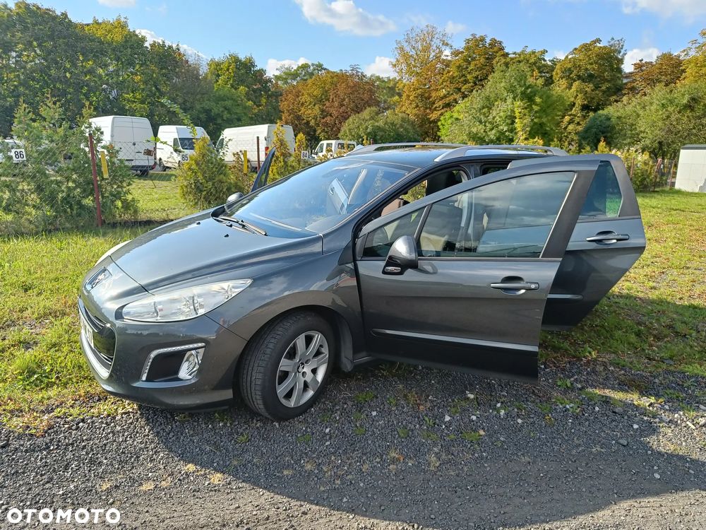 Peugeot 308 - 1