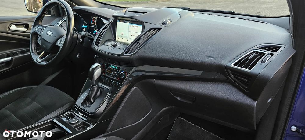 Ford Kuga 2.0 TDCi 4x4 ST-Line - 10