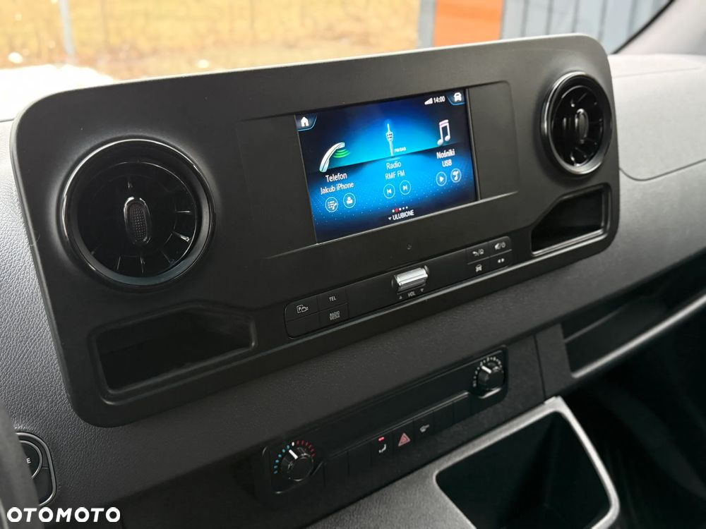 Mercedes-Benz Sprinter 515 CDI / 2.0 150KM / 2022 ROK / Kontener 4,2m + Winda Dhollandia 750KG / ZAREJESTROWANY W PL - 24