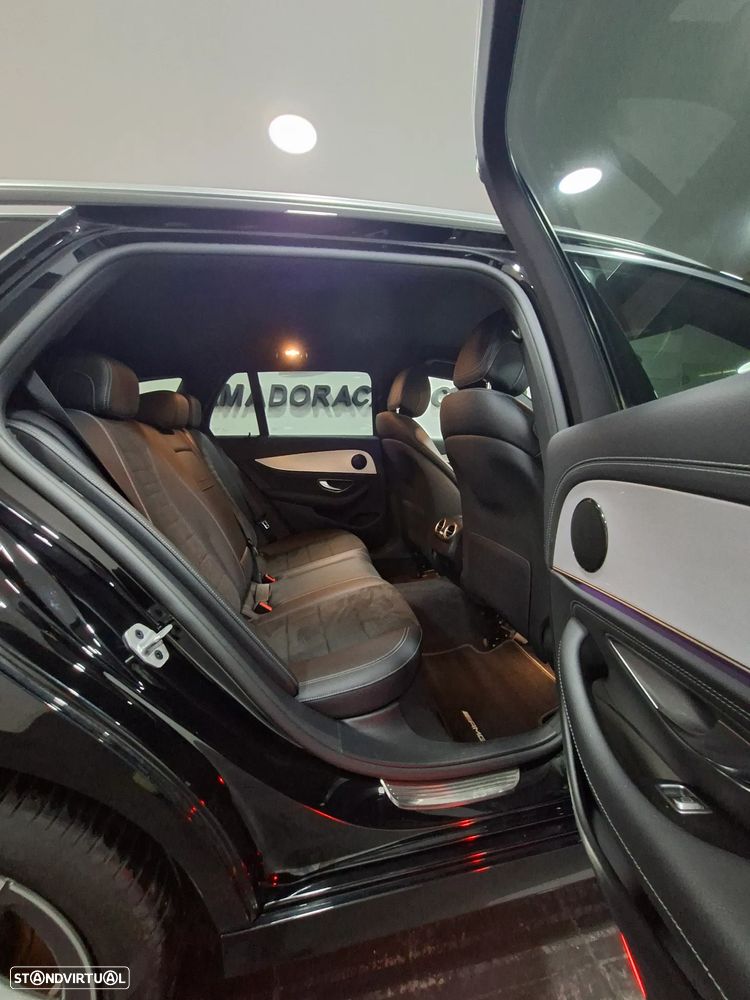 Mercedes-Benz E 300 de 4Matic 9G-TRONIC AMG Line - 13