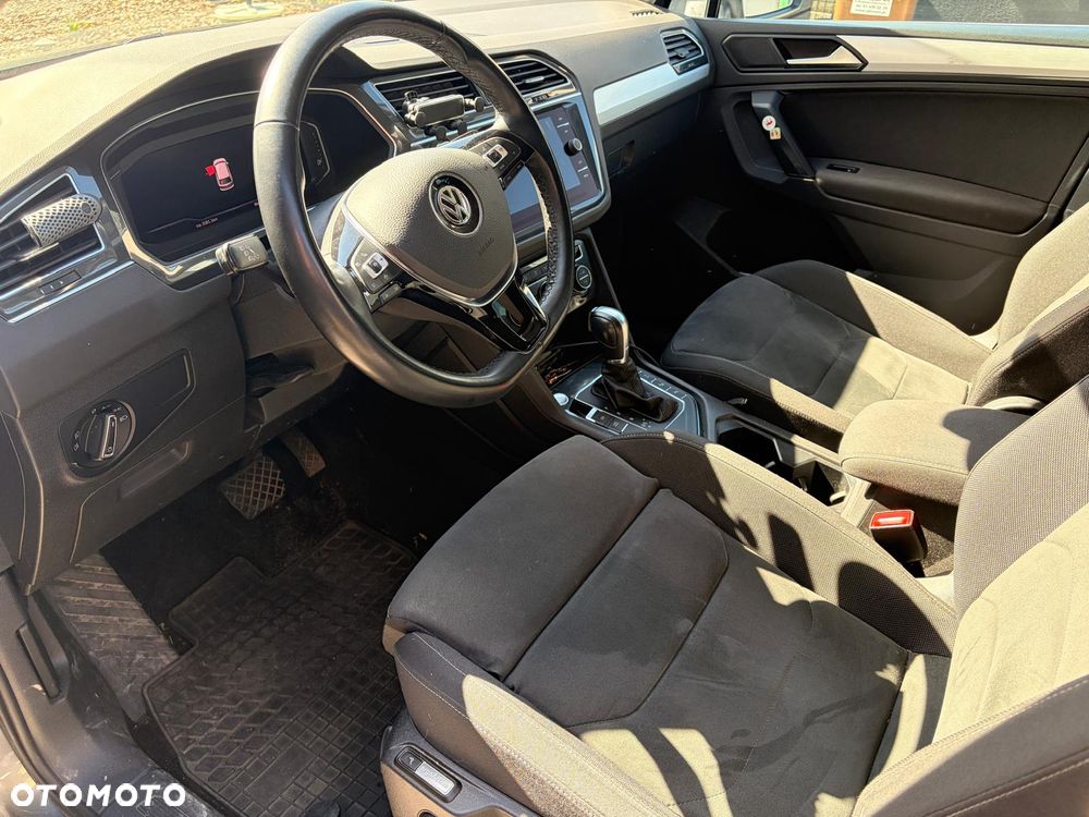 Volkswagen Tiguan - 4