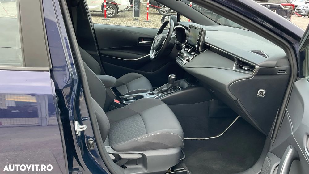 Toyota Corolla 1.8 HSD Business - 13