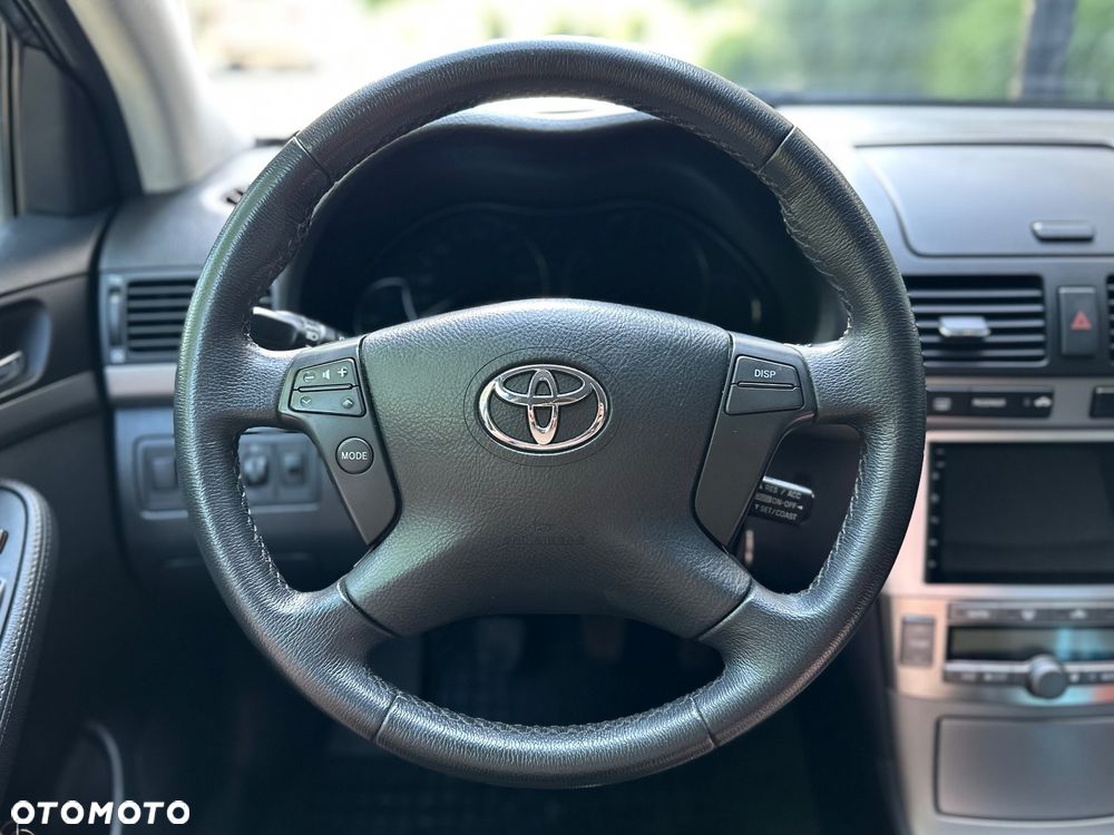Toyota Avensis 2.0 VVT-i Team - 21