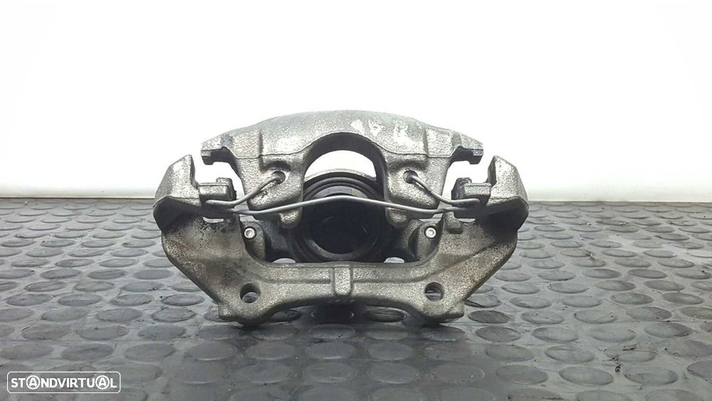 PINÇA DE TRAVÃO FRENTE DIREITA DACIA SANDERO STEPWAY ESSENTIAL - 2
