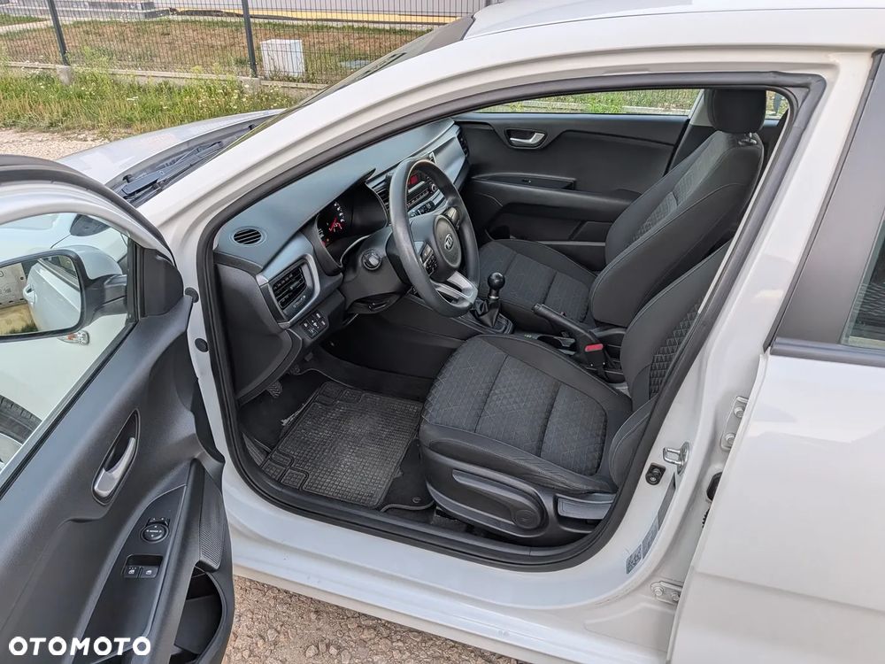 Kia Rio 1.2 M - 19