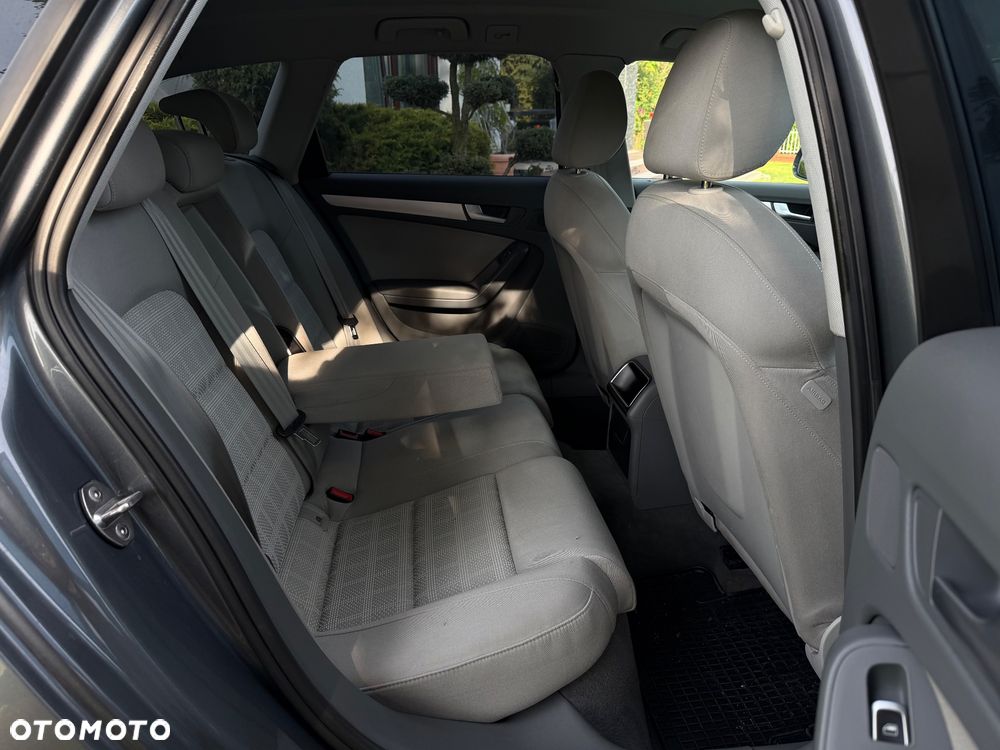 Audi A4 Avant 2.0 TDI quattro - 7