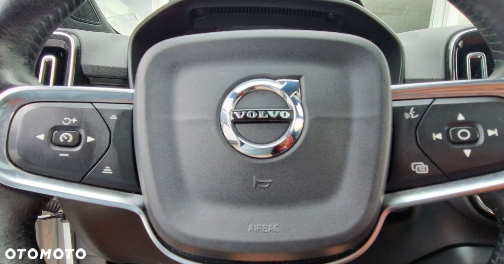 Volvo XC 40 - 23