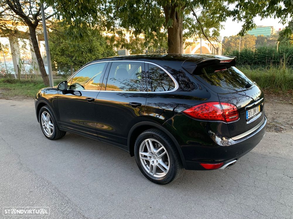 Porsche Cayenne - 12