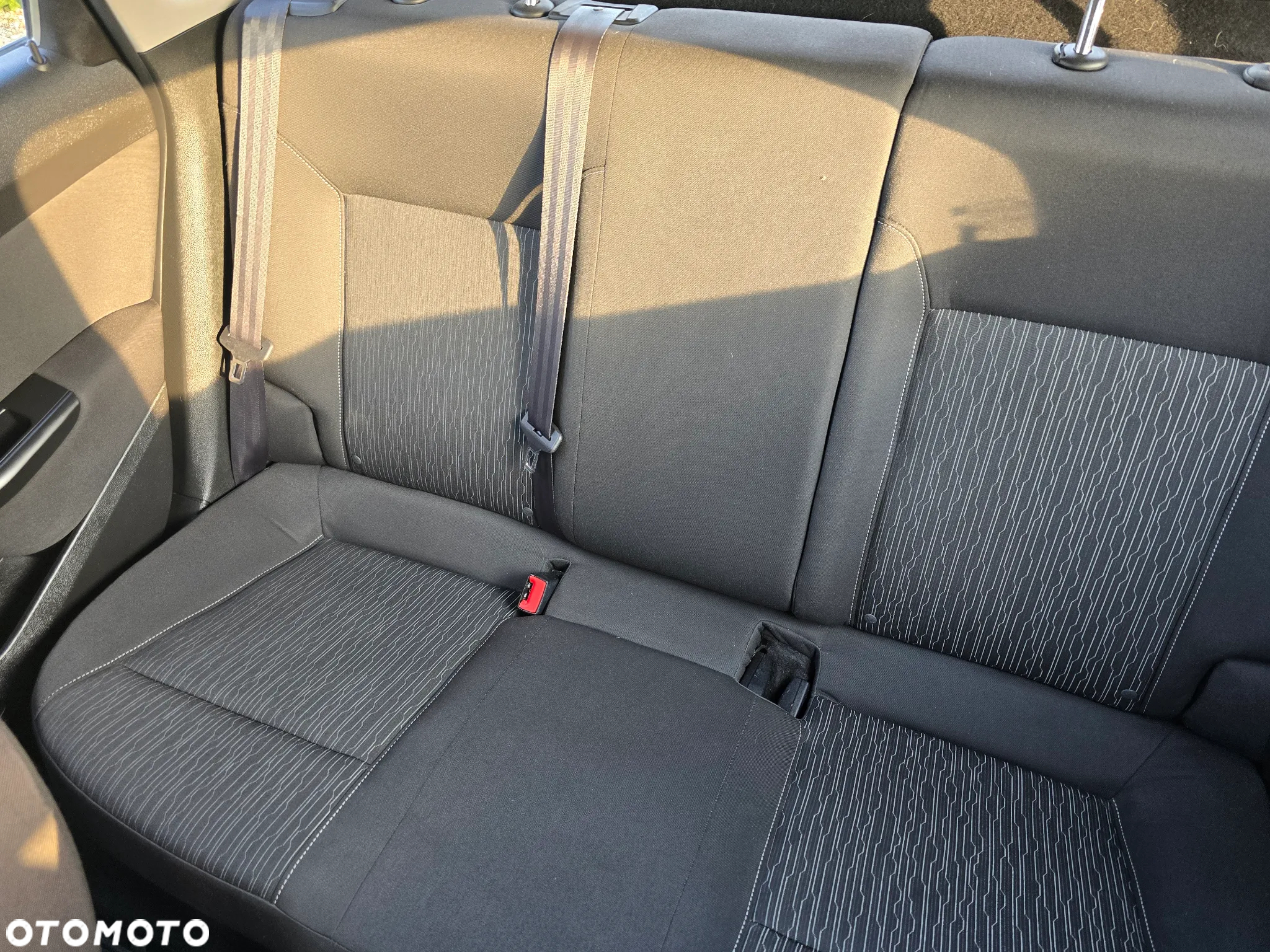 Opel Astra IV 1.6 CDTI Enjoy - 15