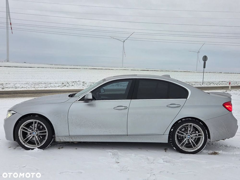 BMW Seria 3 320i xDrive - 8