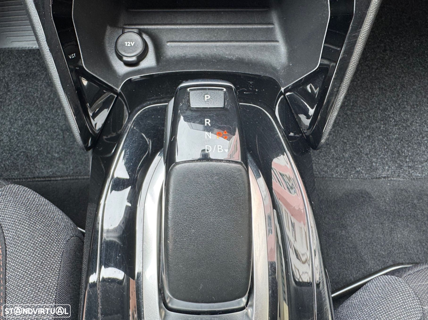 Peugeot e-208 50 kWh Active Pack - 28