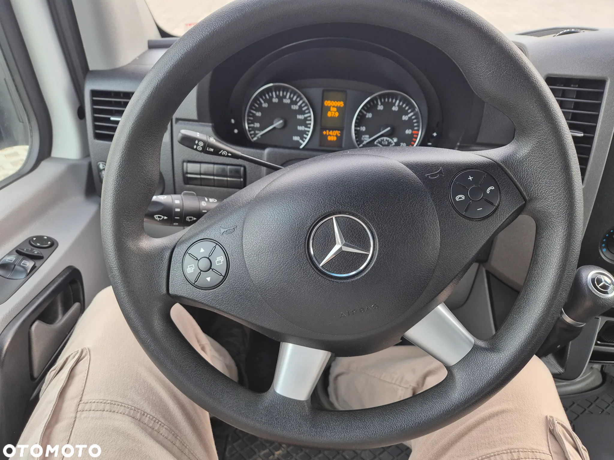 Mercedes-Benz Sprinter - 27