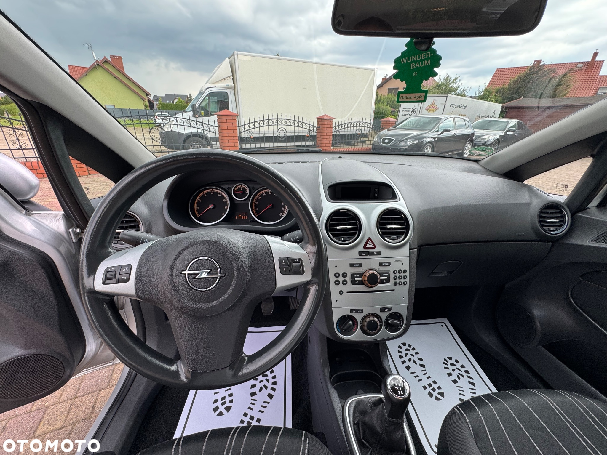 Opel Corsa 1.2 16V Cosmo - 13