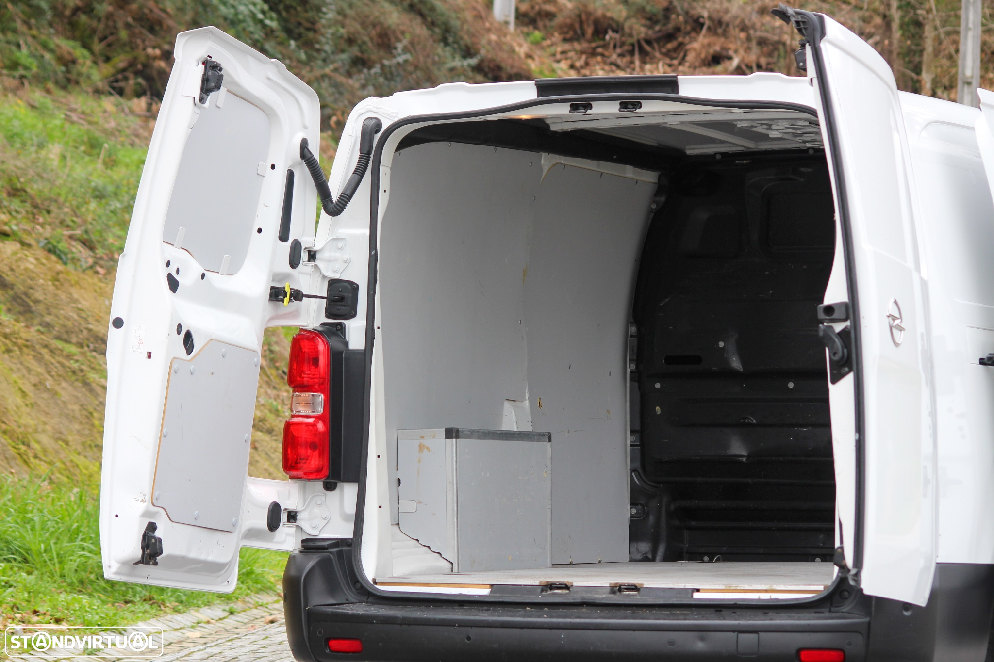 Opel Vivaro L2H1 - 8