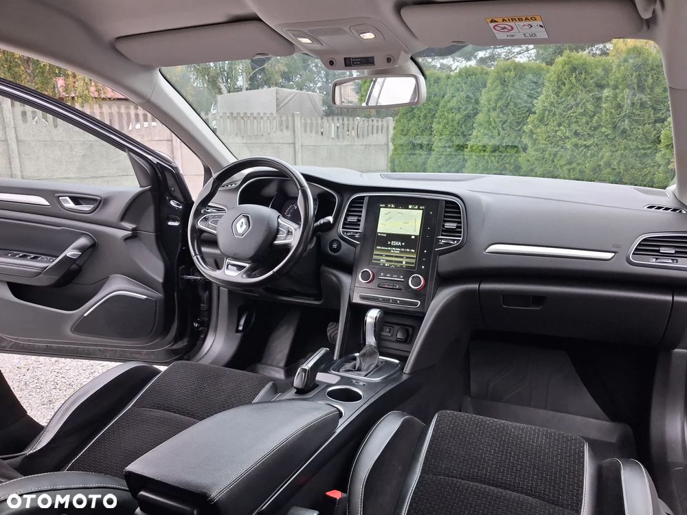 Renault Megane 1.5 Blue dCi Intens EDC - 11