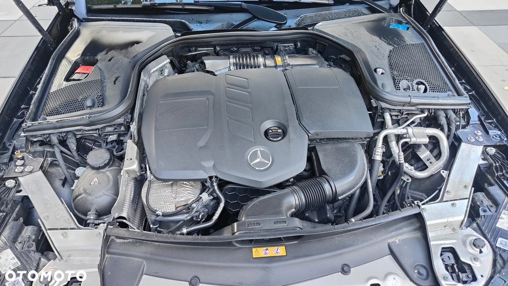 Mercedes-Benz Klasa E 220 d 4-Matic Avantgarde - 13
