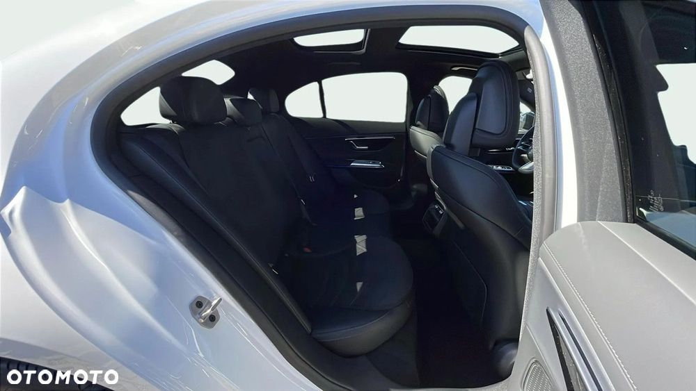 Mercedes-Benz Klasa E - 10