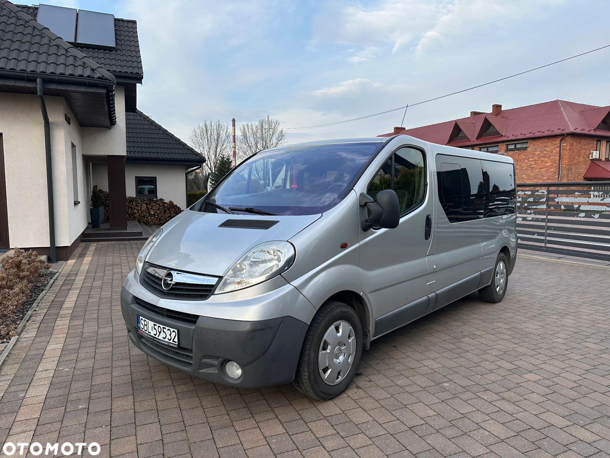 Opel Vivaro - 1