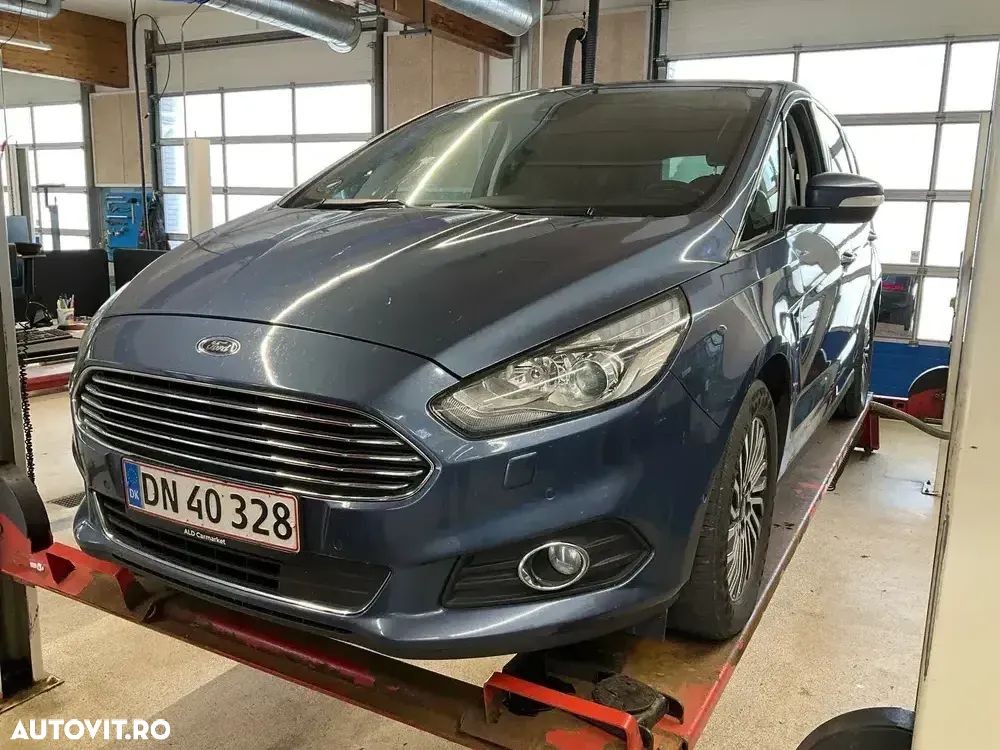 Ford S-Max 2.0 TDCi Powershift Titanium - 1
