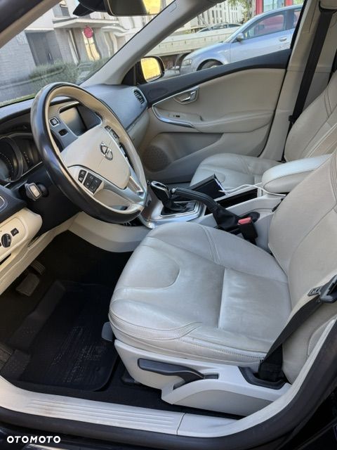 Volvo V40 T3 Drive-E Inscription - 5