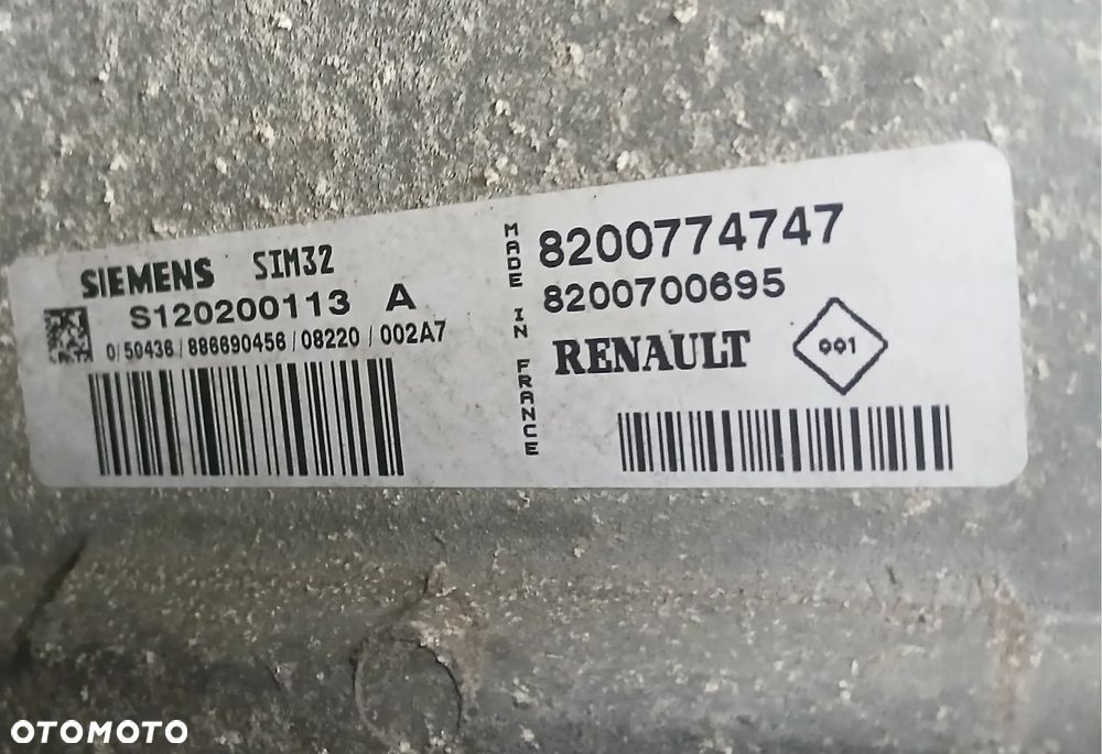 Renault Twingo II 2 1.2 16V komputer sterownik silnika 8200774747 - 2