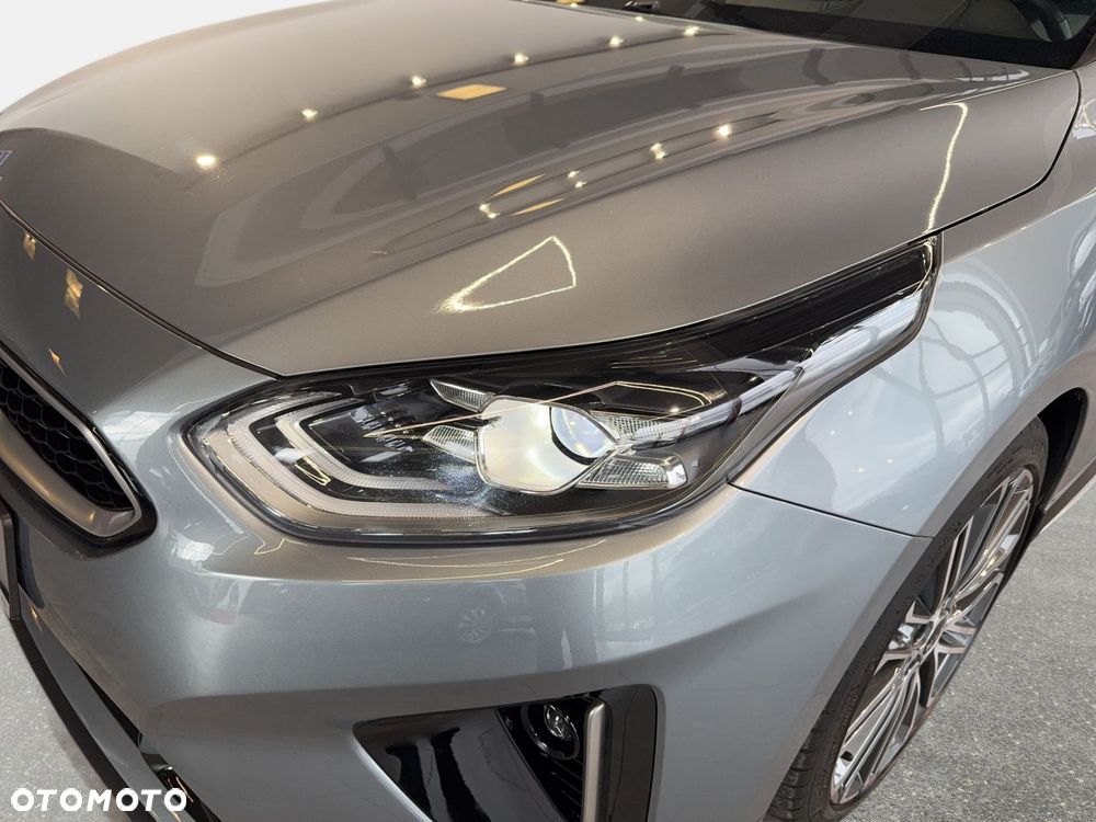 Kia ProCeed - 10