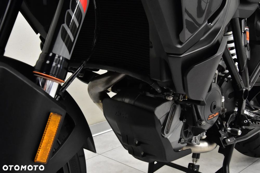 KTM Super Adventure - 24