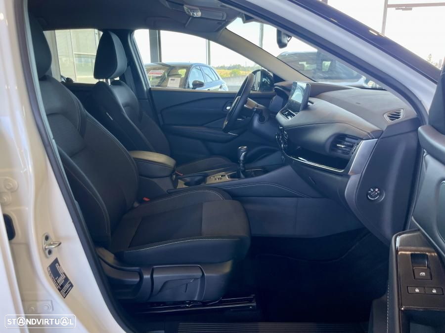 Nissan Qashqai 1.3 DIG-T N-Connecta LED - 26