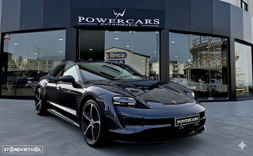 Porsche Taycan Cross Turismo 4 - 13