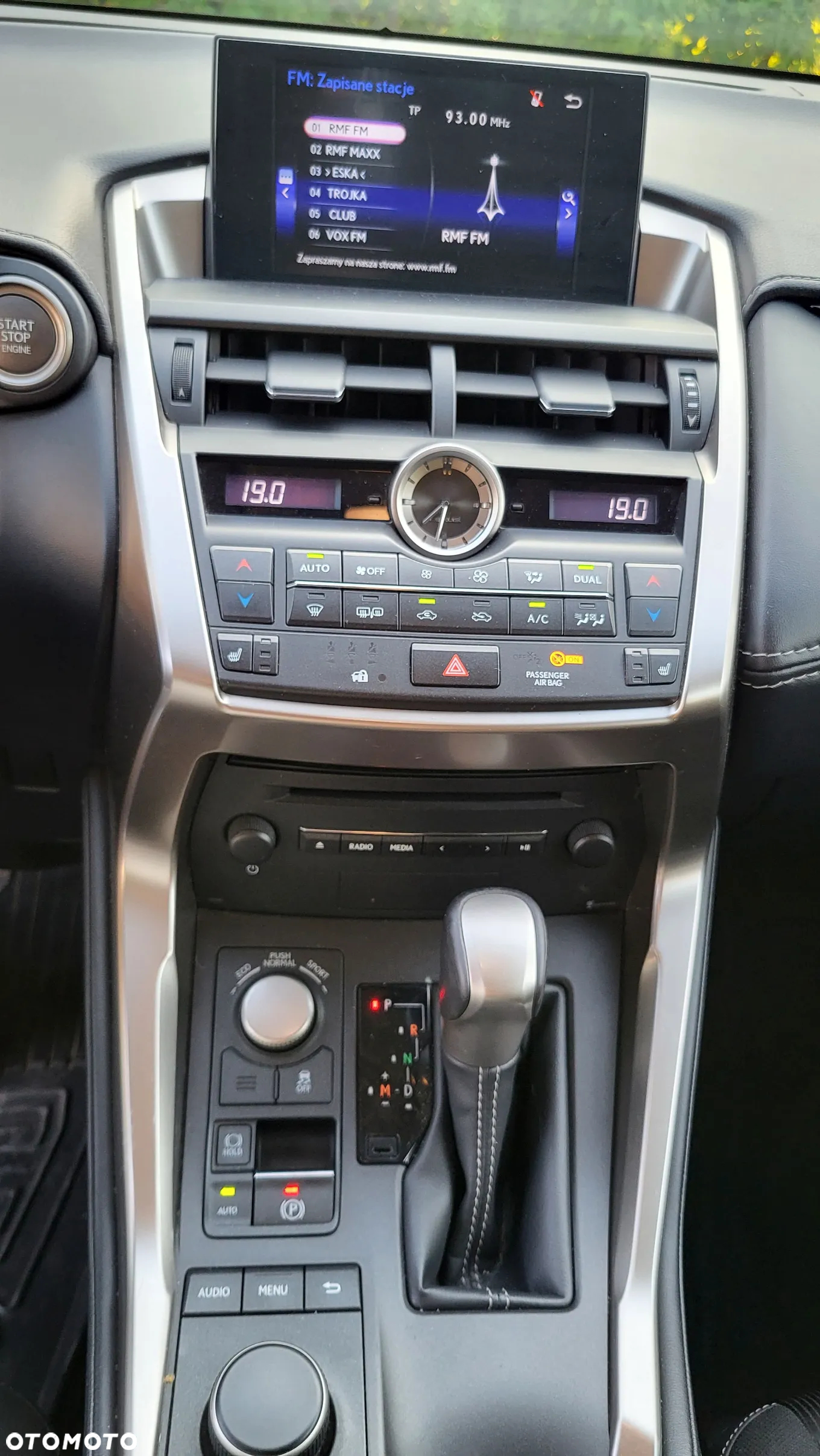 Lexus NX 200t Comfort AWD - 28