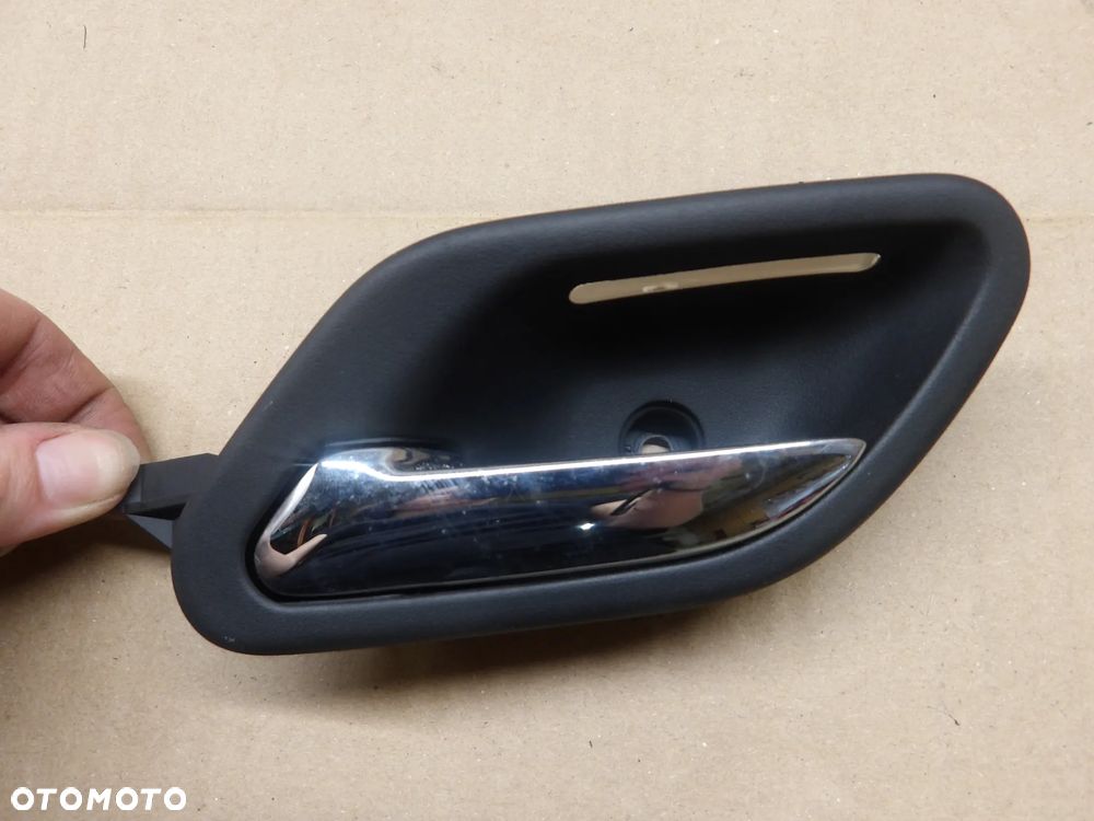 BMW E38 LIFT 99-01r. KLAMKA WEWNĘTRZNA PRAWY TYŁ - 2