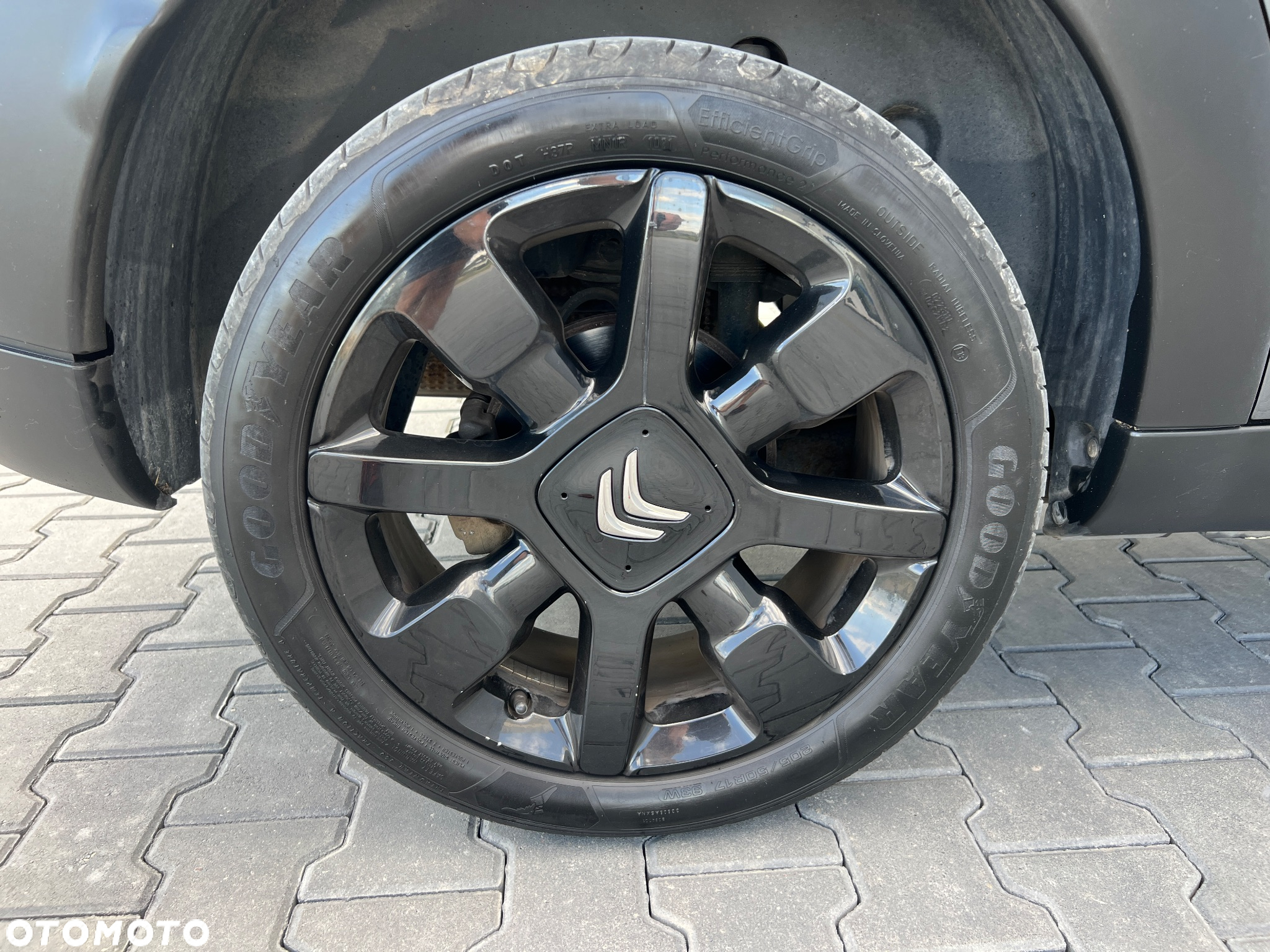 Citroën C4 Cactus 1.2 PureTech Shine Edition S&S - 17