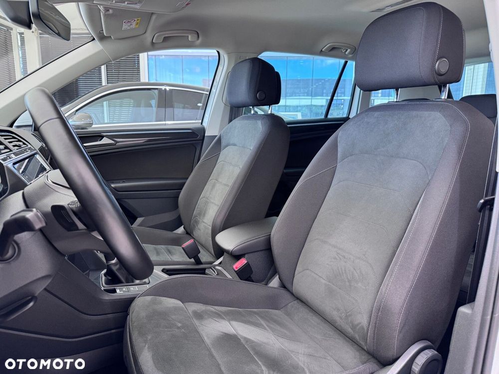 Volkswagen Tiguan - 10