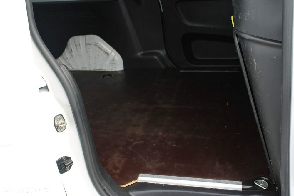 Opel Combo - 26