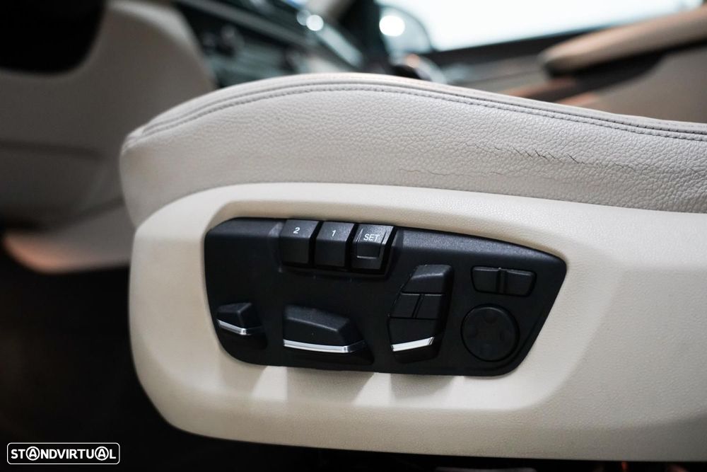 BMW X5 25 d sDrive Comfort 7L - 17