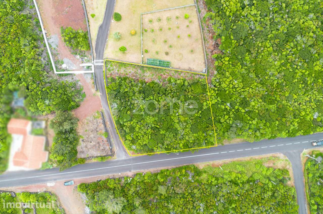 Terreno em Santana com 1699m2 - Grande imagem: 2/14