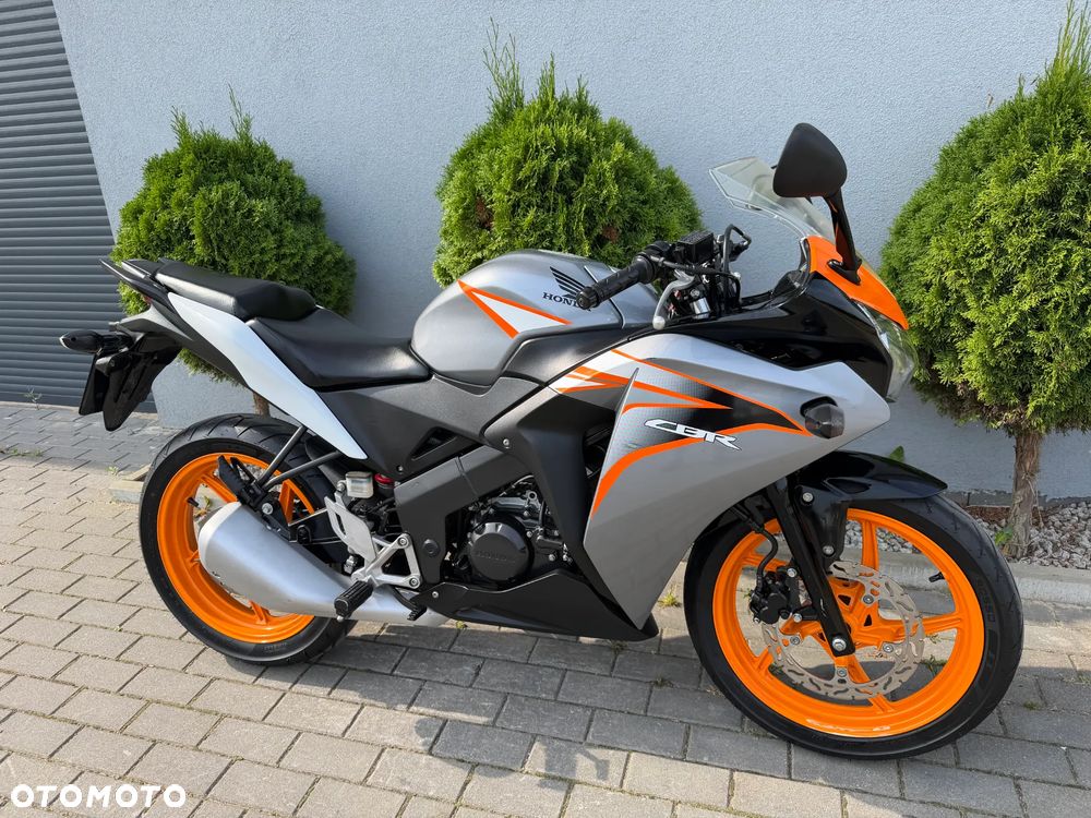 Honda CBR - 4