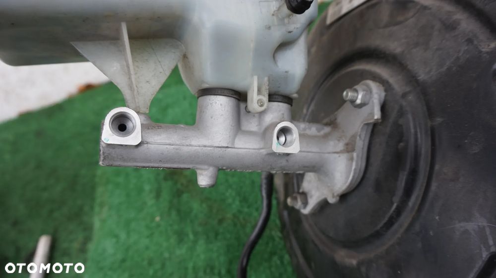 Renault Trafic II Opel Vivaro Nissan Primastar 2.0 DCI M9R serwo pompa hamulcowa 8200837097 - 3