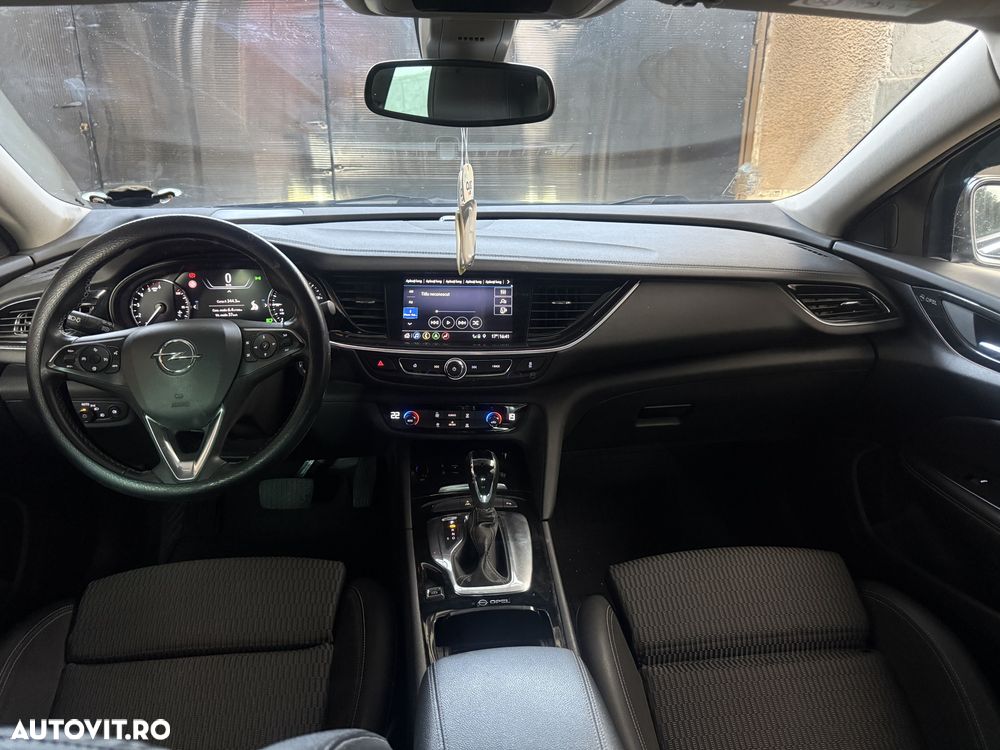 Opel Insignia - 29