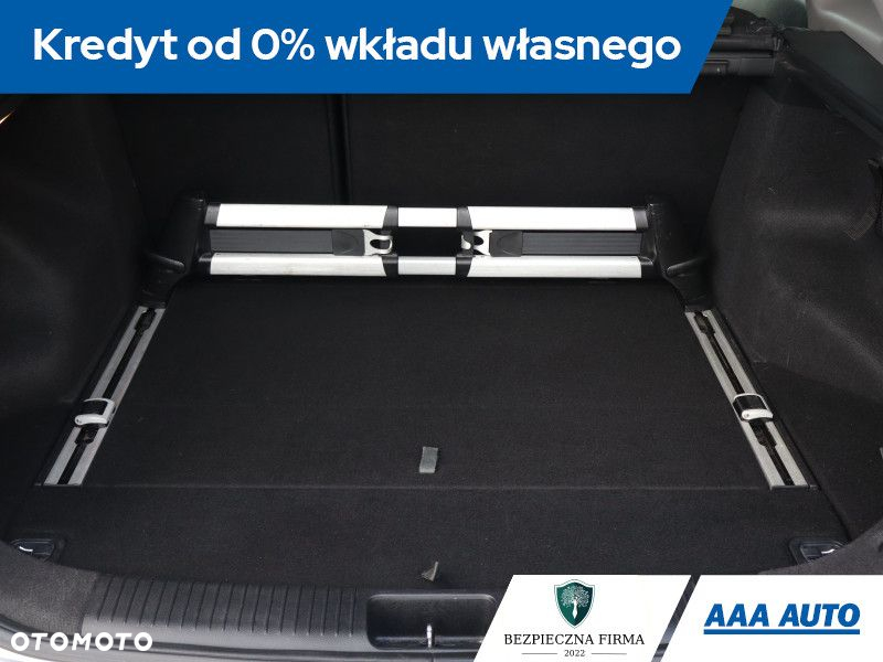 Kia Ceed - 13