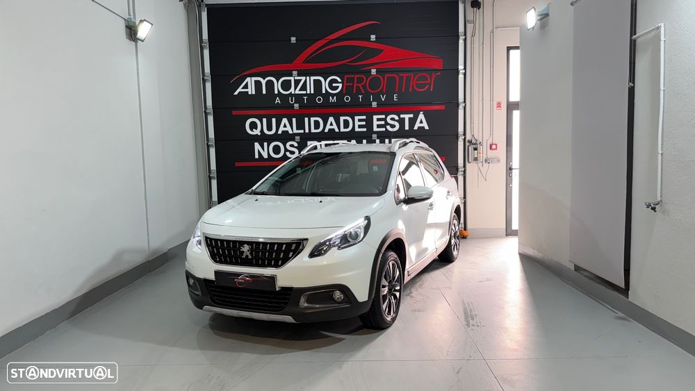 Peugeot 2008 1.2 PureTech Allure - 1
