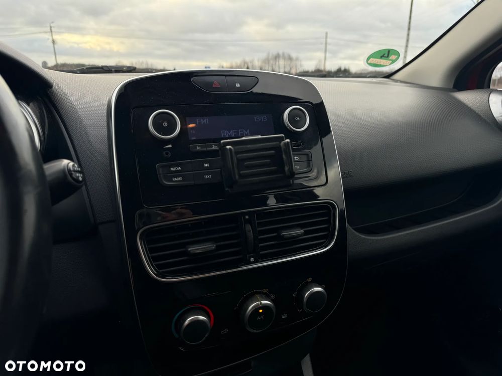 Renault Clio - 15