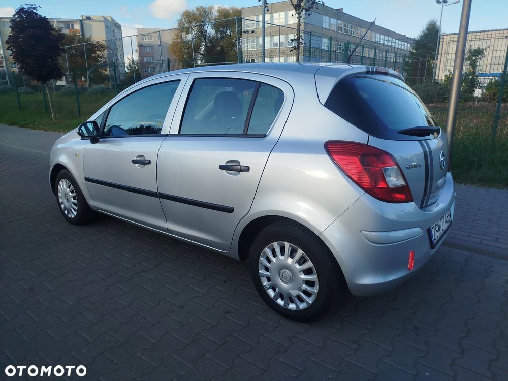 Opel Corsa - 1
