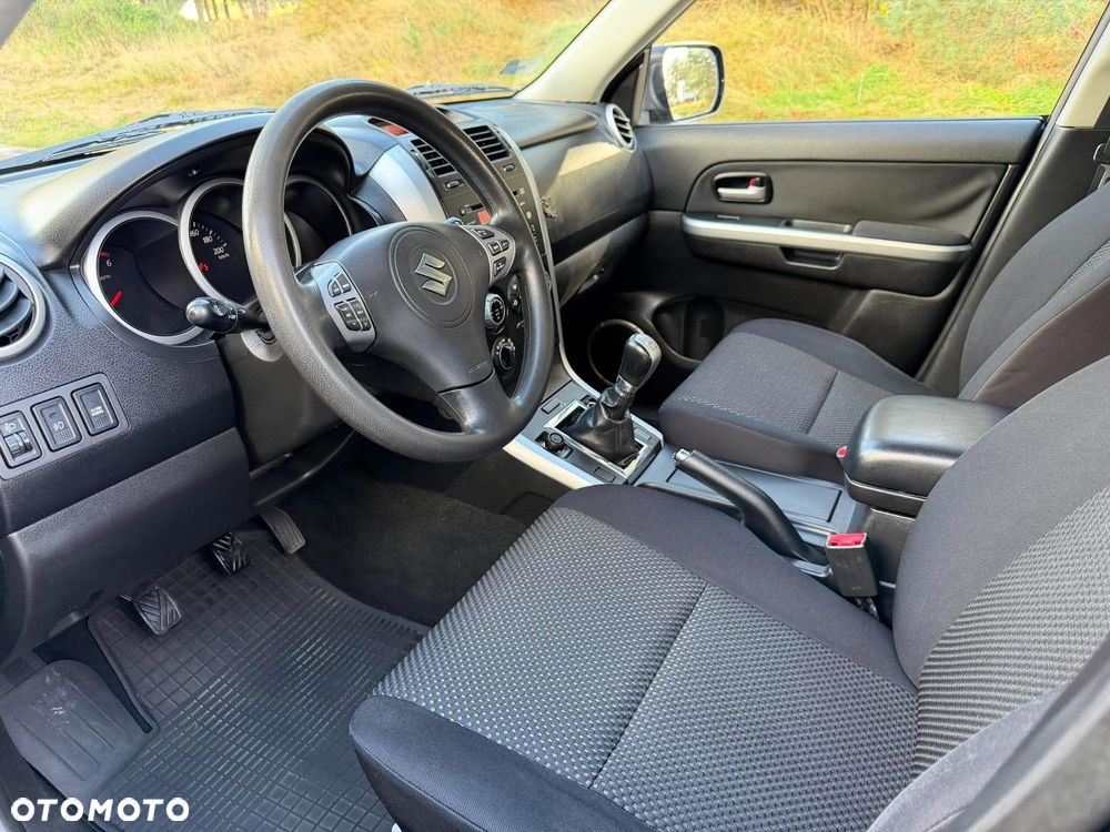 Suzuki Grand Vitara 1.9 DDiS Comfort - 17