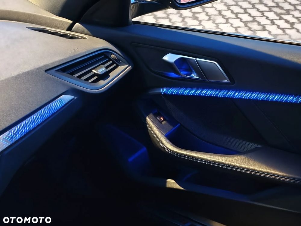 BMW Seria 1 120i M Sport sport - 24