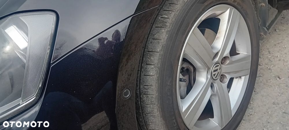 Volkswagen Golf - 16