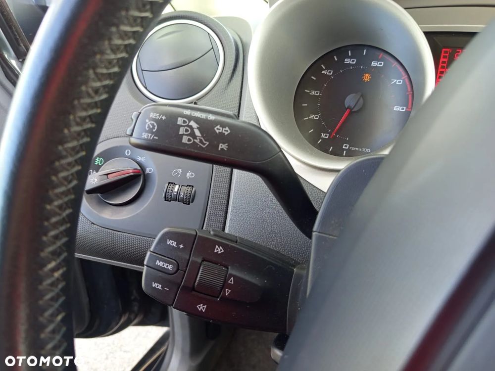 Seat Ibiza 1.4 Reference - 28