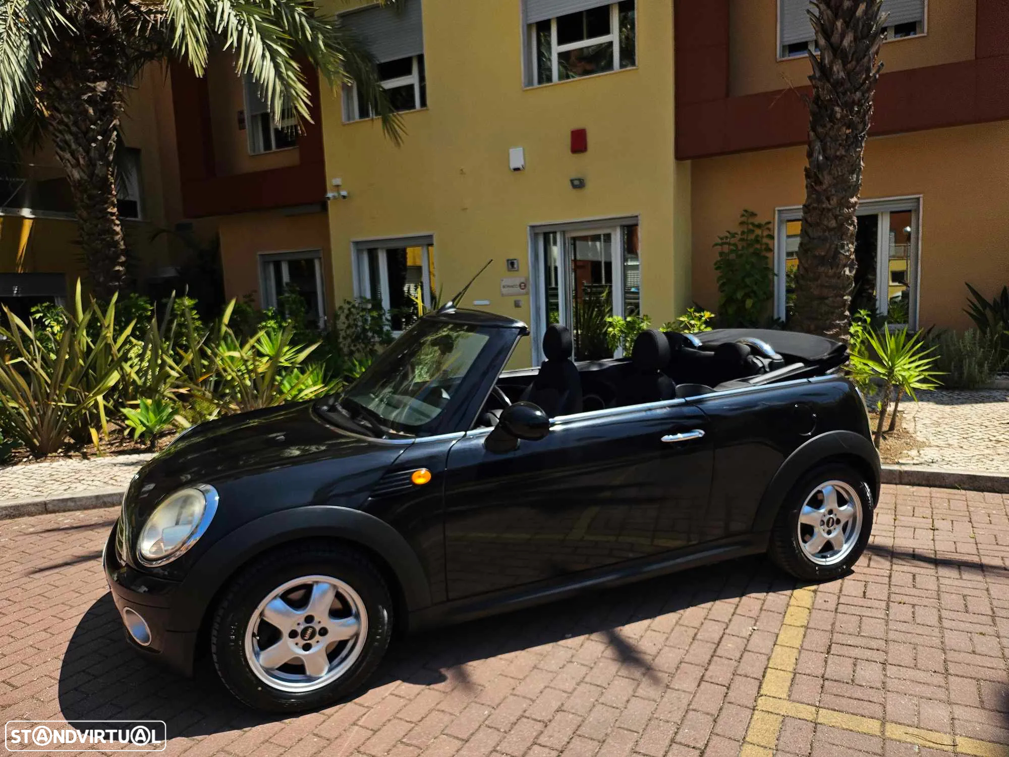 MINI Cabrio Cooper - 9