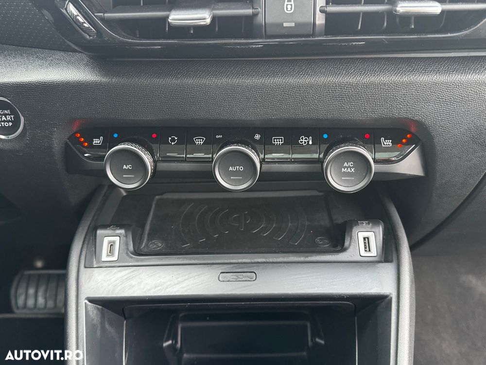 Citroën C4 1.2 PureTech S&S EAT8 Shine - 26