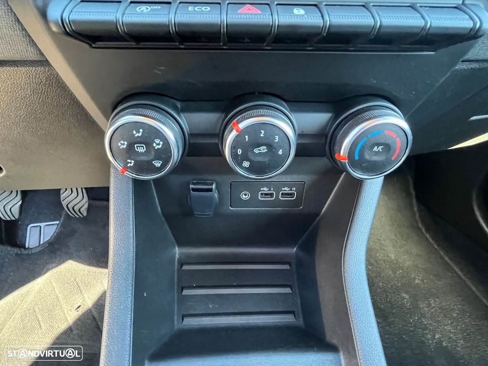 Renault Clio 1.0 TCe Evolution Bi-Fuel - 17